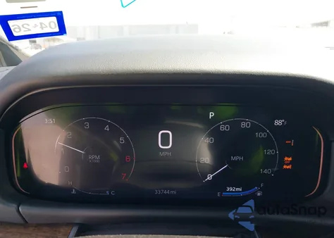 2024 Jeep Grand Wagoneer L Series I z USA, uszkodzony, nr VIN 1C4SJSEP6RS112360